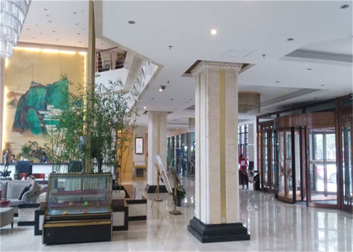 华山国际酒店大堂异型石材立柱